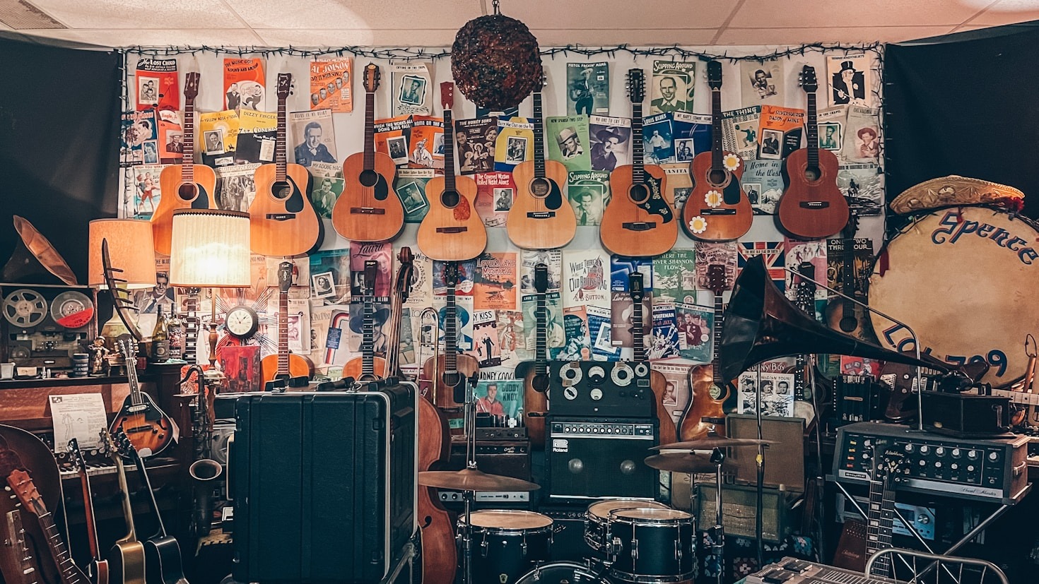 Step-by-Step Guide to Setting Up Your Bedroom Studio